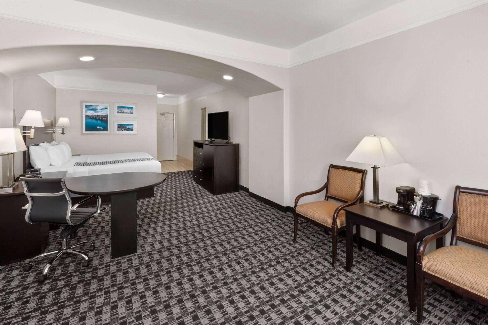 La Quinta By Wyndham Deer Park Hotel Eksteriør billede